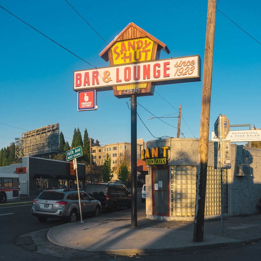 Sandy Hut | restaurant | 1430 NE Sandy Blvd, Portland, OR 97232, USA | 5032357972 OR +1 503-235-7972