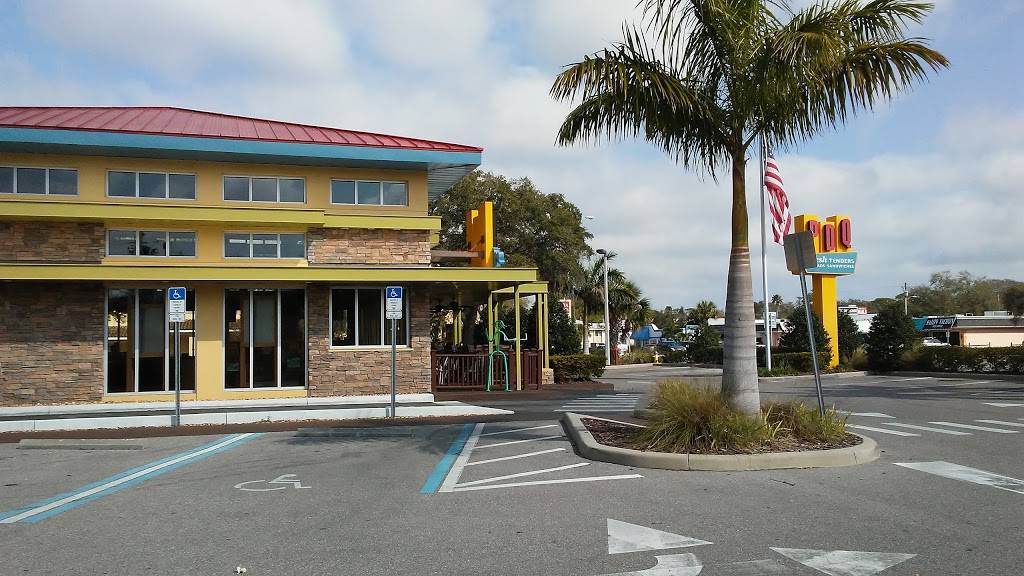 PDQ Restaurant | restaurant | 4526 4th St N, St. Petersburg, FL 33703, USA | 7278737999 OR +1 727-873-7999
