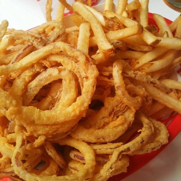 The Bull Saloon | restaurant | 13490 Orange Ave, Fort Pierce, FL 34945, USA | 7728015208 OR +1 772-801-5208