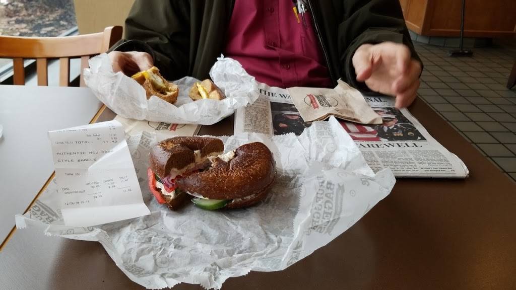 Brueggers Bagels | bakery | 1601 Penfield Rd, Panorama, NY 14625, USA | 5852640550 OR +1 585-264-0550
