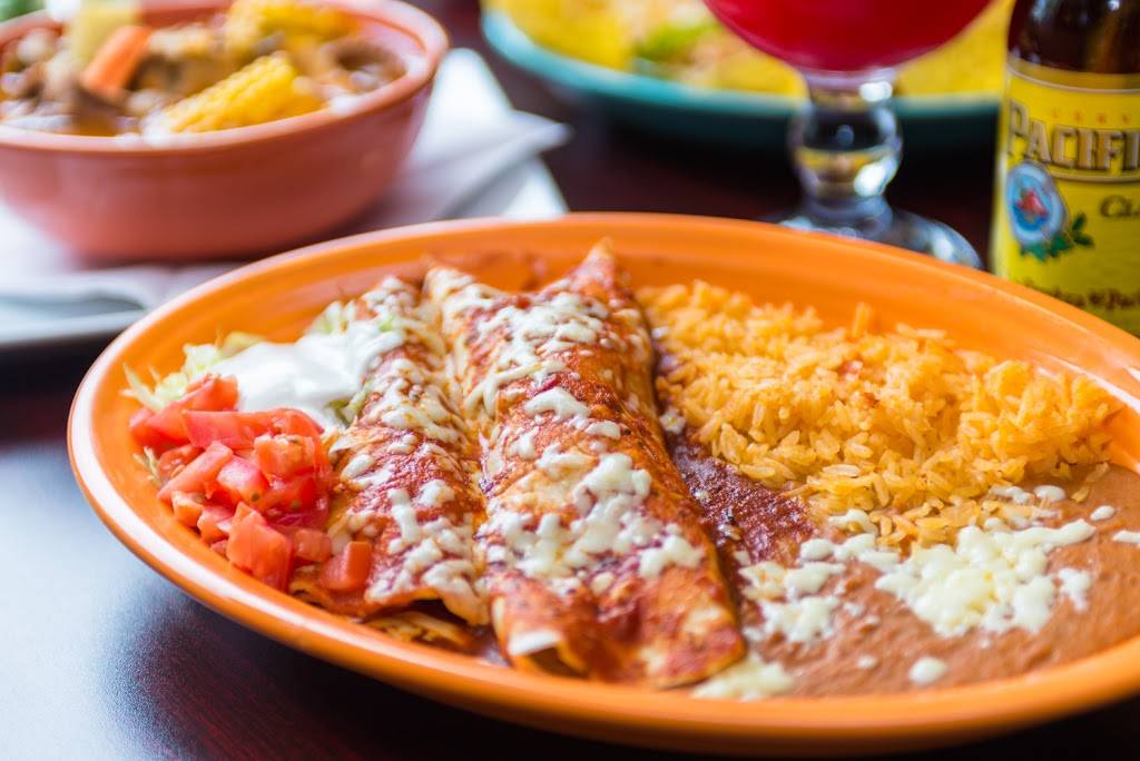El Loro Mexican Restaurant | restaurant | 1001 Division St, Waite Park, MN 56387, USA | 3207742111 OR +1 320-774-2111