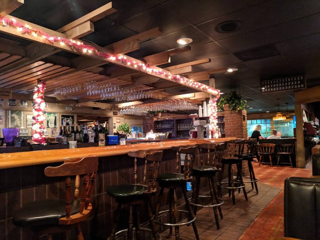 Bobby Rubinos Place for Ribs | restaurant | 2501 N Federal Hwy, Pompano Beach, FL 33064, USA | 9547817550 OR +1 954-781-7550