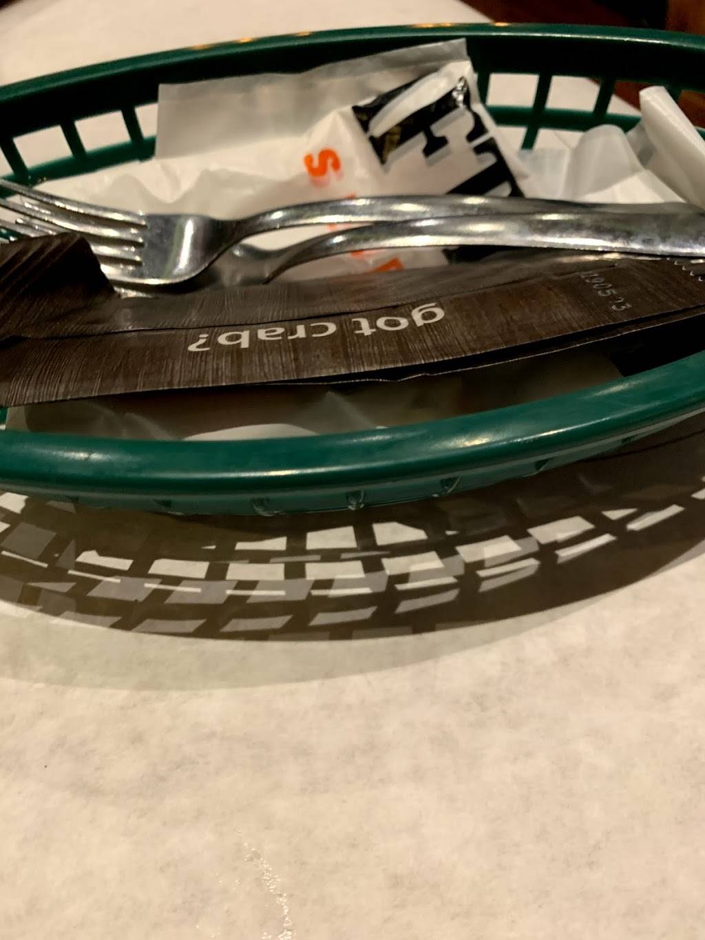 Crafty Crab | restaurant | 6800 Race Track Rd, Bowie, MD 20715, USA | 2402453715 OR +1 240-245-3715