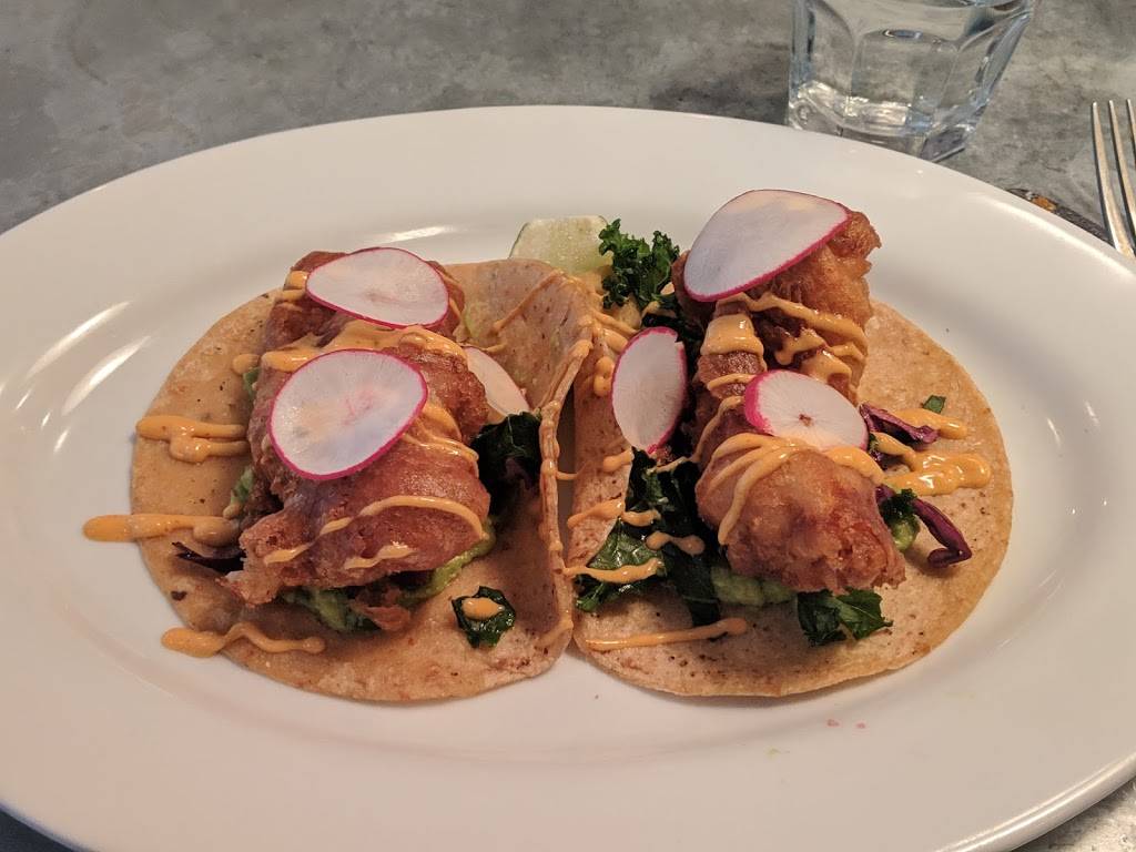 Seamores | restaurant | 66 Water St, Brooklyn, NY 11201, USA | 7186636550 OR +1 718-663-6550