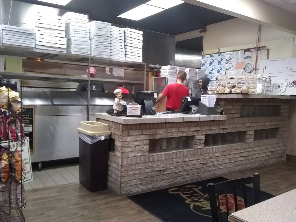 Guidas Pizzeria | restaurant | 404 Empire Blvd, Rochester, NY 14609, USA | 5852880590 OR +1 585-288-0590