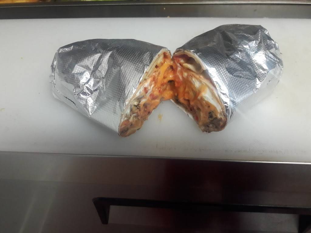 Rosies | restaurant | 32357 Yucaipa Blvd Unit 4, Yucaipa, CA 92399, USA | 9097977906 OR +1 909-797-7906