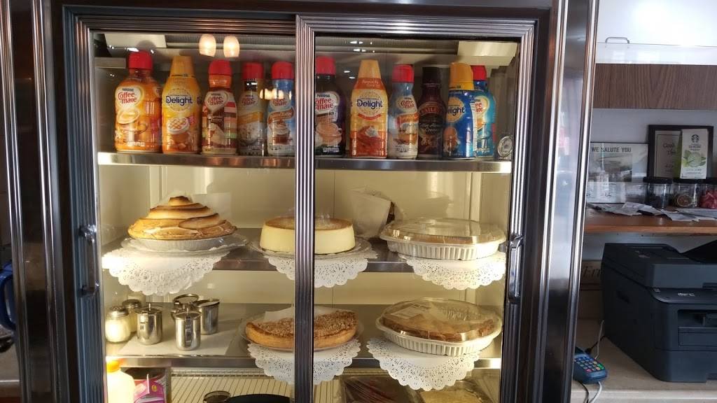 The Coffee Club Diner | restaurant | 9526 4th Ave, Brooklyn, NY 11209, USA | 7185673953 OR +1 718-567-3953