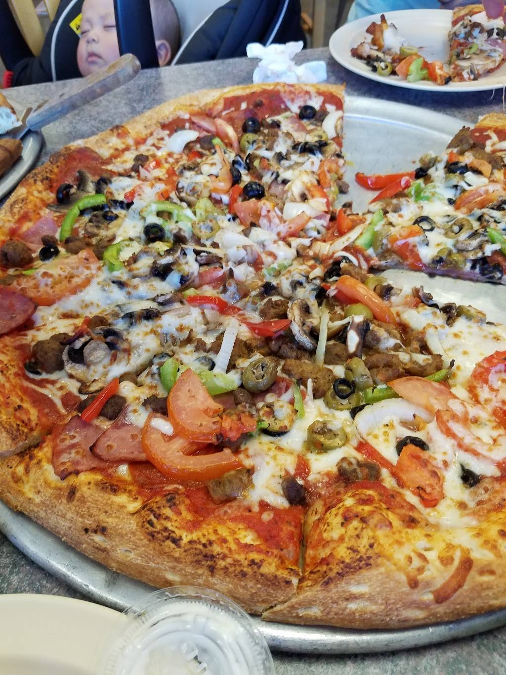 Pizza Parlor | restaurant | 2810 Business Center Dr #128, Pearland, TX 77584, USA | 7133403025 OR +1 713-340-3025