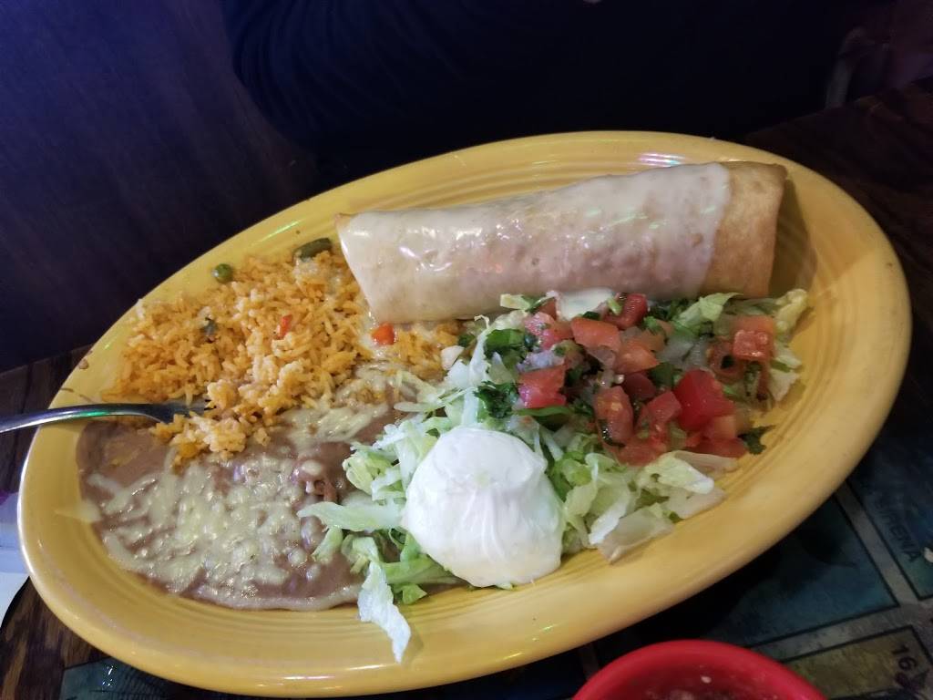 Charritos Bar & Grill | restaurant | 7 Town Center Dr NW, Huntsville, AL 35806, USA | 2562178868 OR +1 256-217-8868