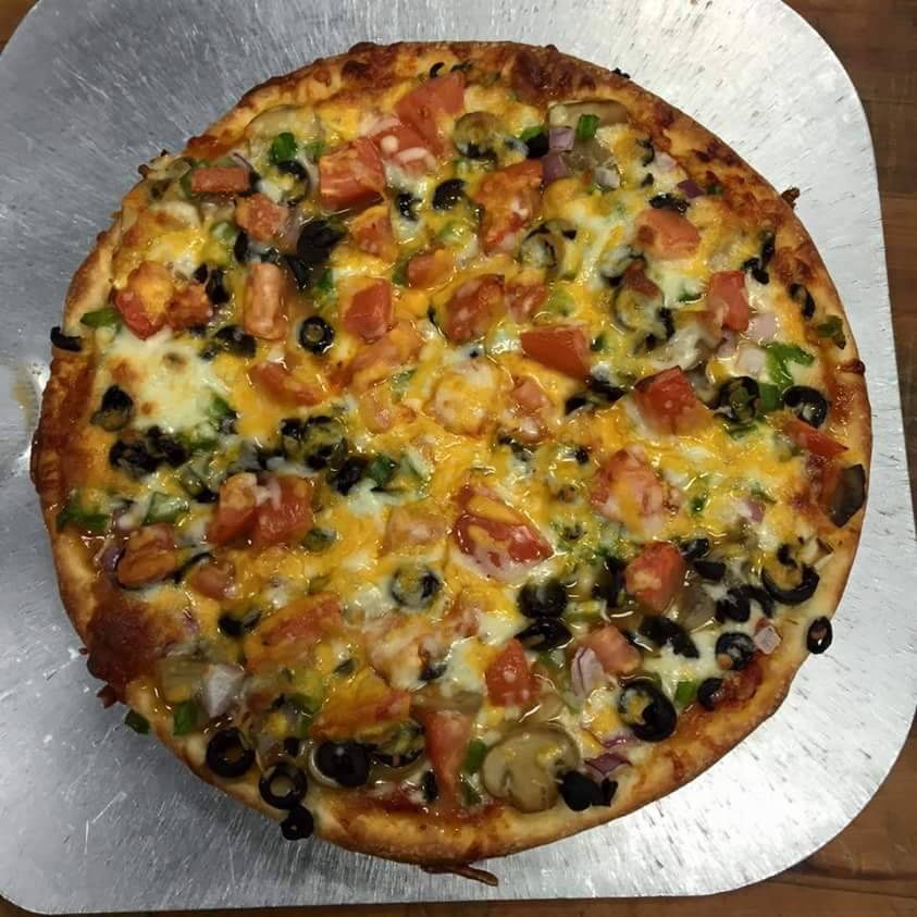 Jakes Pizza | restaurant | 73 Portage St, Doylestown, OH 44230, USA | 3306584711 OR +1 330-658-4711