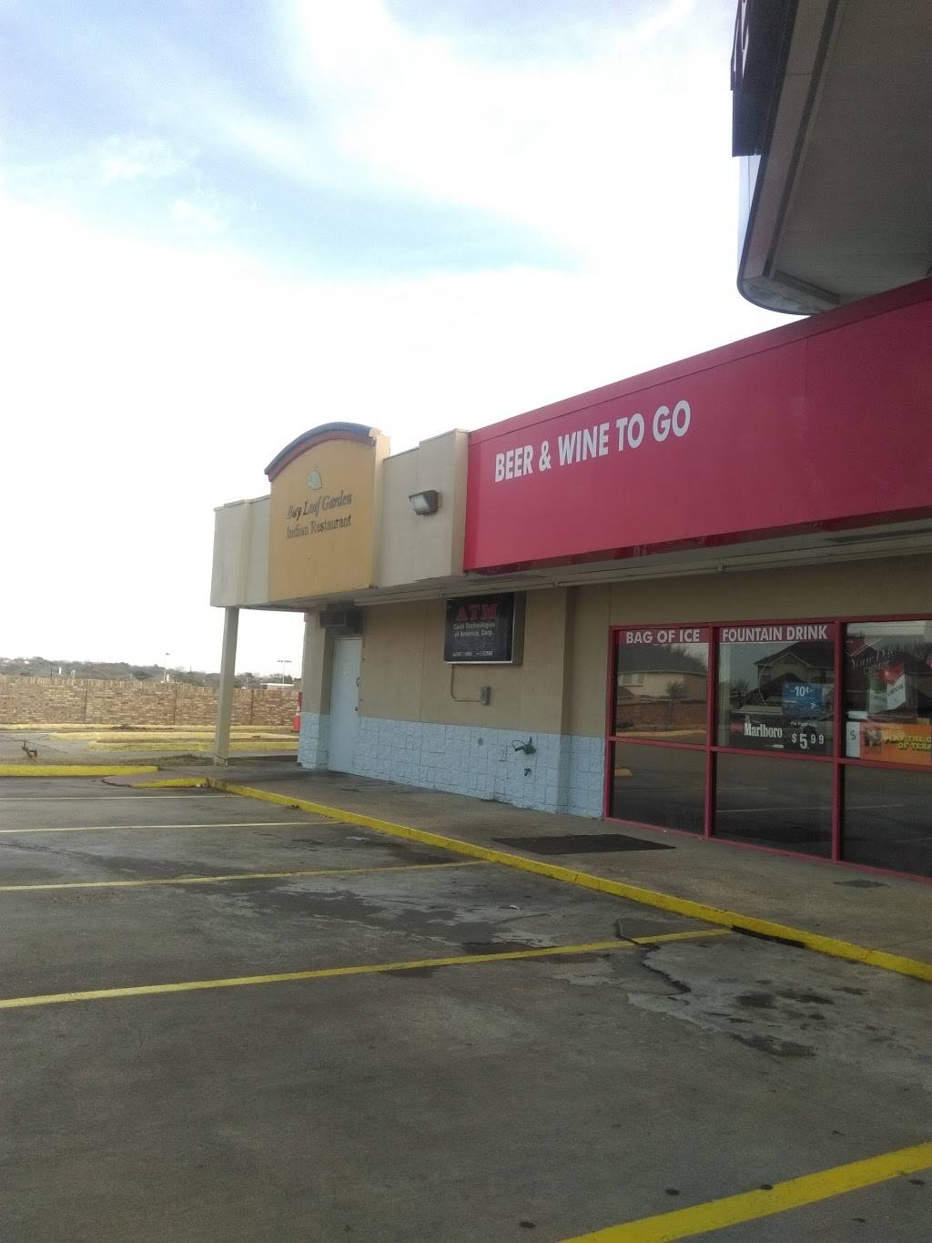 Bay Leaf Garden | restaurant | 3656 Old Denton Rd, Carrollton, TX 75007, USA | 2142500328 OR +1 214-250-0328