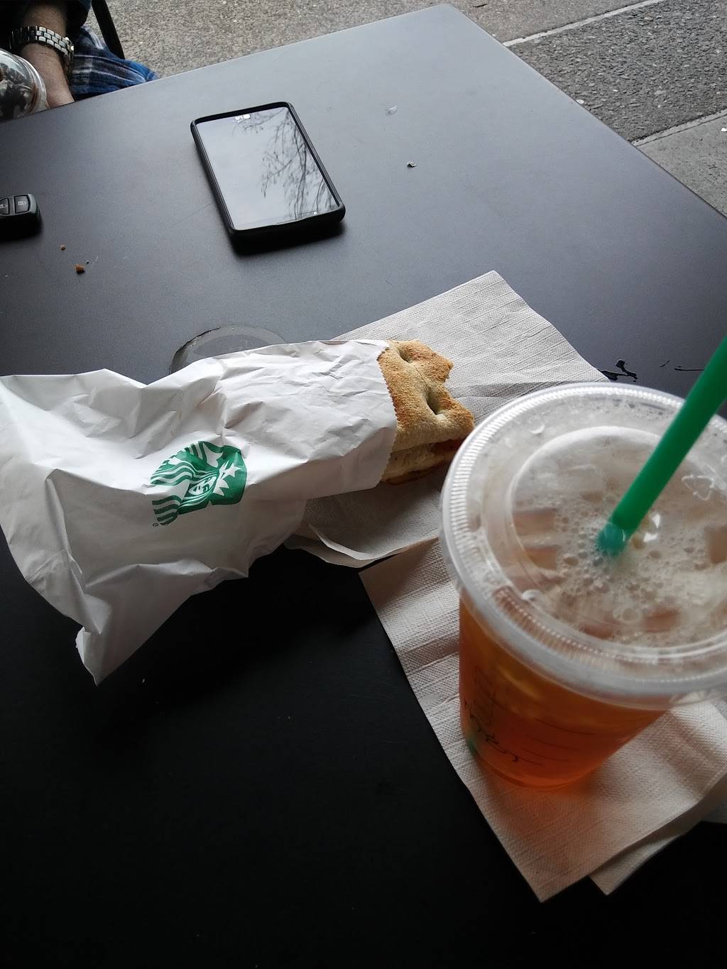 Starbucks | cafe | 1340 Trancas St, Napa, CA 94558, USA | 7072538552 OR +1 707-253-8552