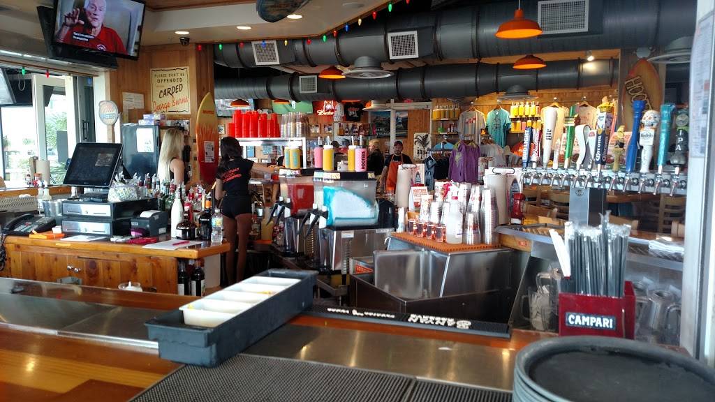 Hooters | meal takeaway | 381 Mandalay Ave, Clearwater, FL 33767, USA | 7274437263 OR +1 727-443-7263