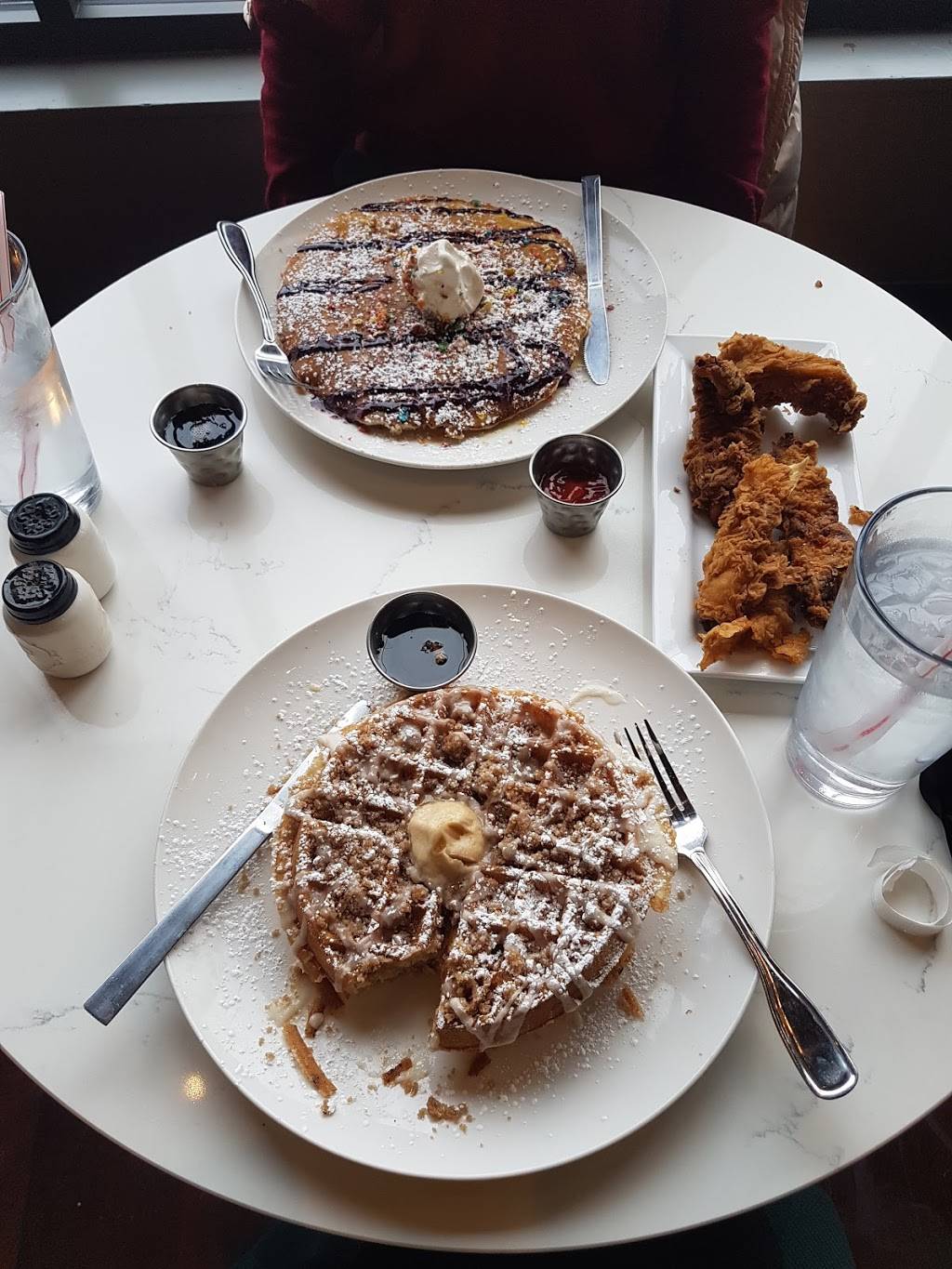 Avenue Brunch House | restaurant | 22075 Michigan Ave, Dearborn, MI 48124, USA | 3137577366 OR +1 313-757-7366