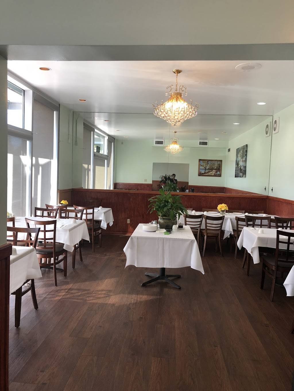 Ming Yen | restaurant | 1628 Grant Ave, Novato, CA 94945, USA | 4158975800 OR +1 415-897-5800