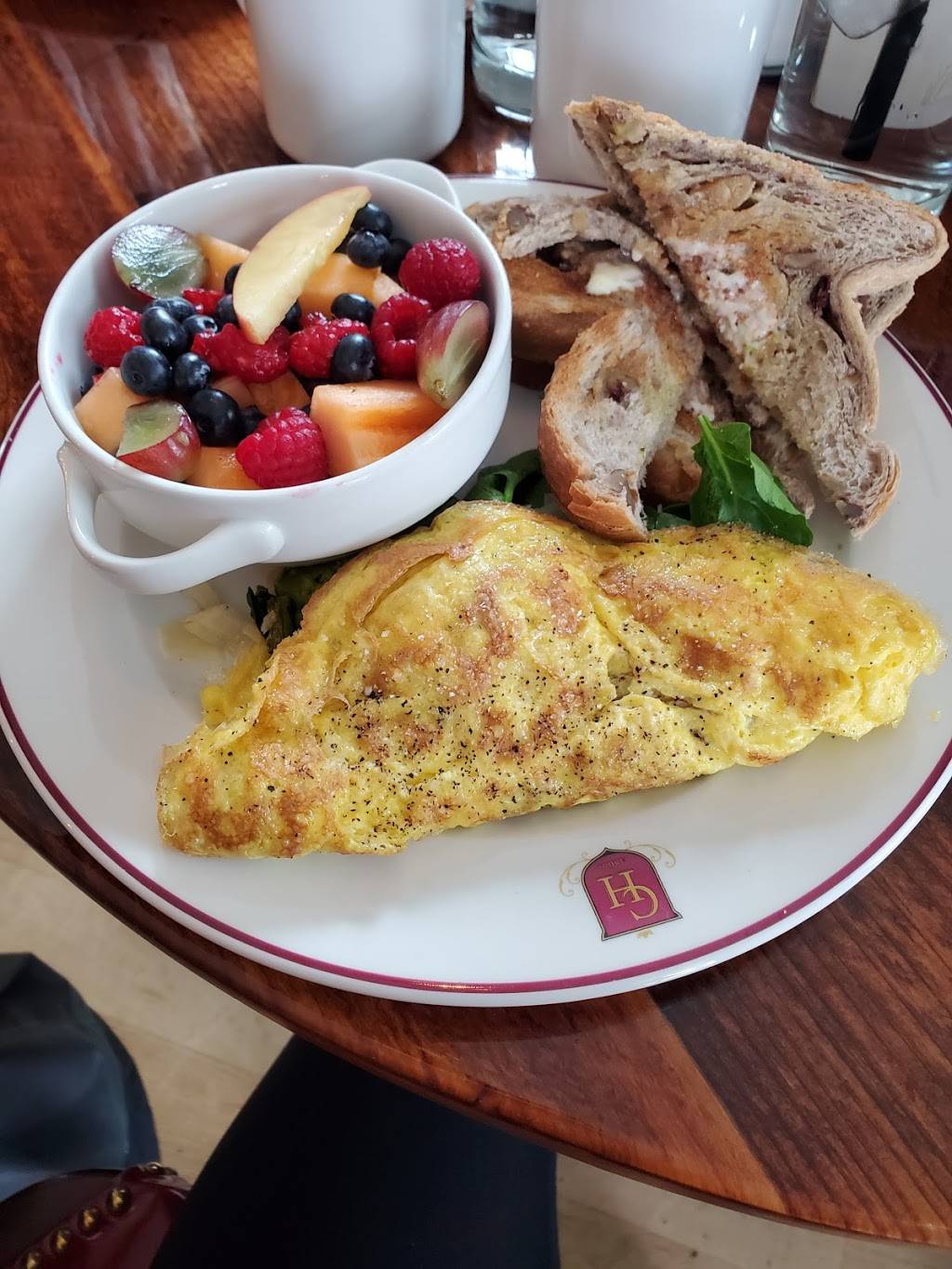 The Cadillac House | restaurant | 5502 Main St, Lexington, MI 48450, USA | 8103597201 OR +1 810-359-7201