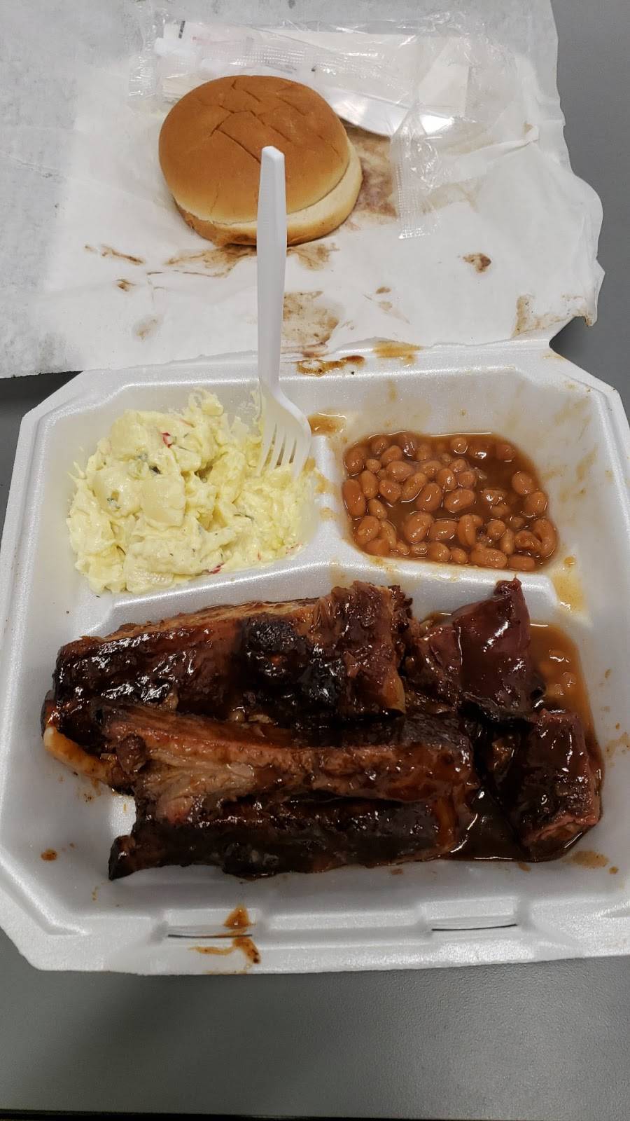 BIG JEFFS BARBEQUE | restaurant | 4272 Bonny Oaks Dr Suite # A, Chattanooga, TN 37406, USA | 4237717814 OR +1 423-771-7814