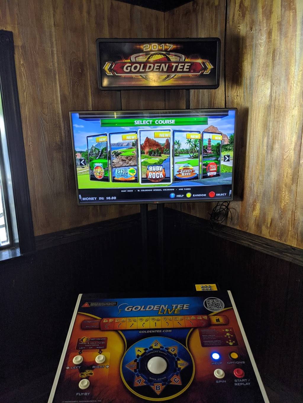 Whitewater Pizza Company | restaurant | 7310 CA-49, Lotus, CA 95651, USA | 5304574992 OR +1 530-457-4992