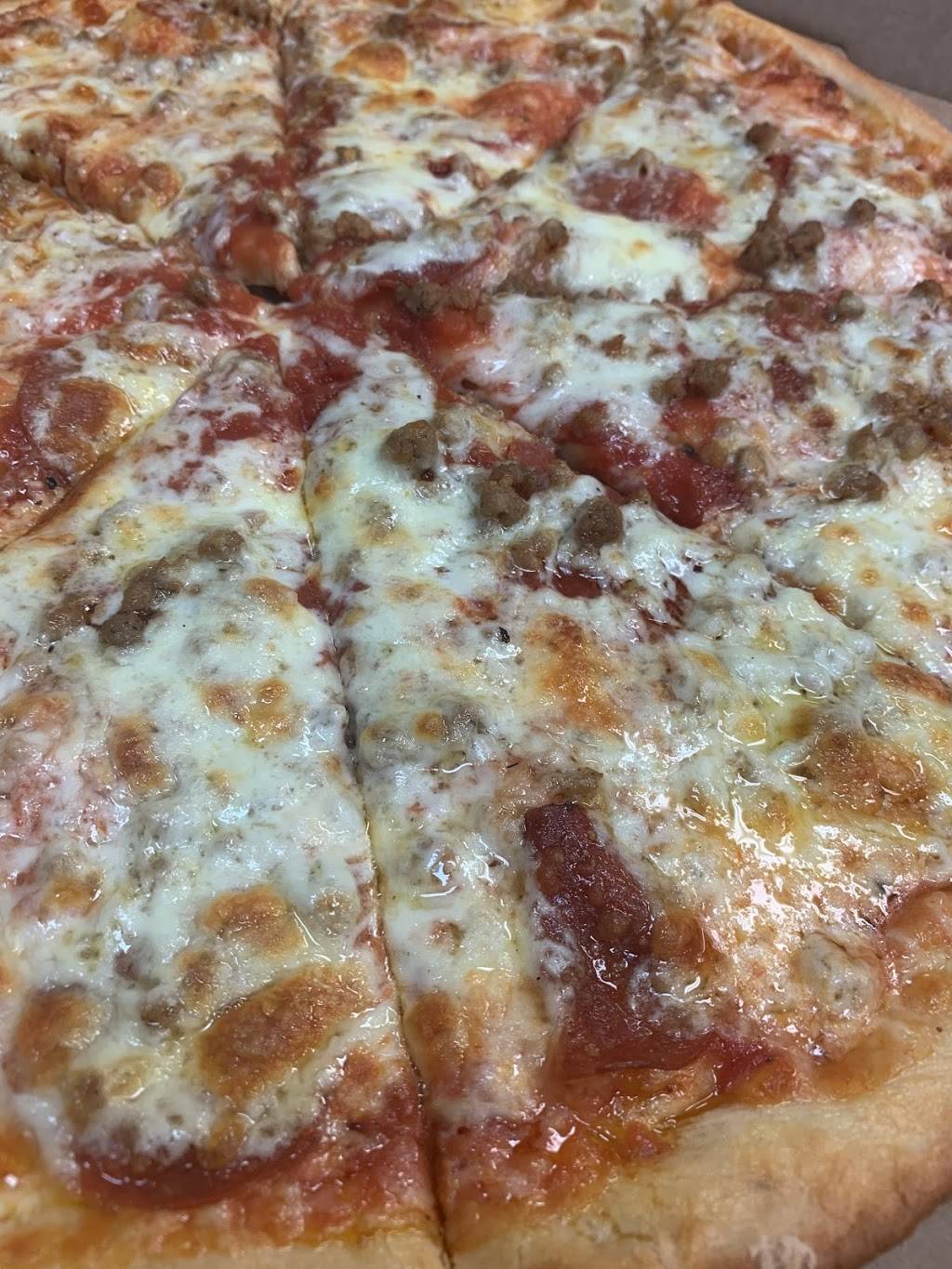 Round the Corner Grill | restaurant | 19 S Bittner Rd, New Palestine, IN 46163, USA | 3178611900 OR +1 317-861-1900