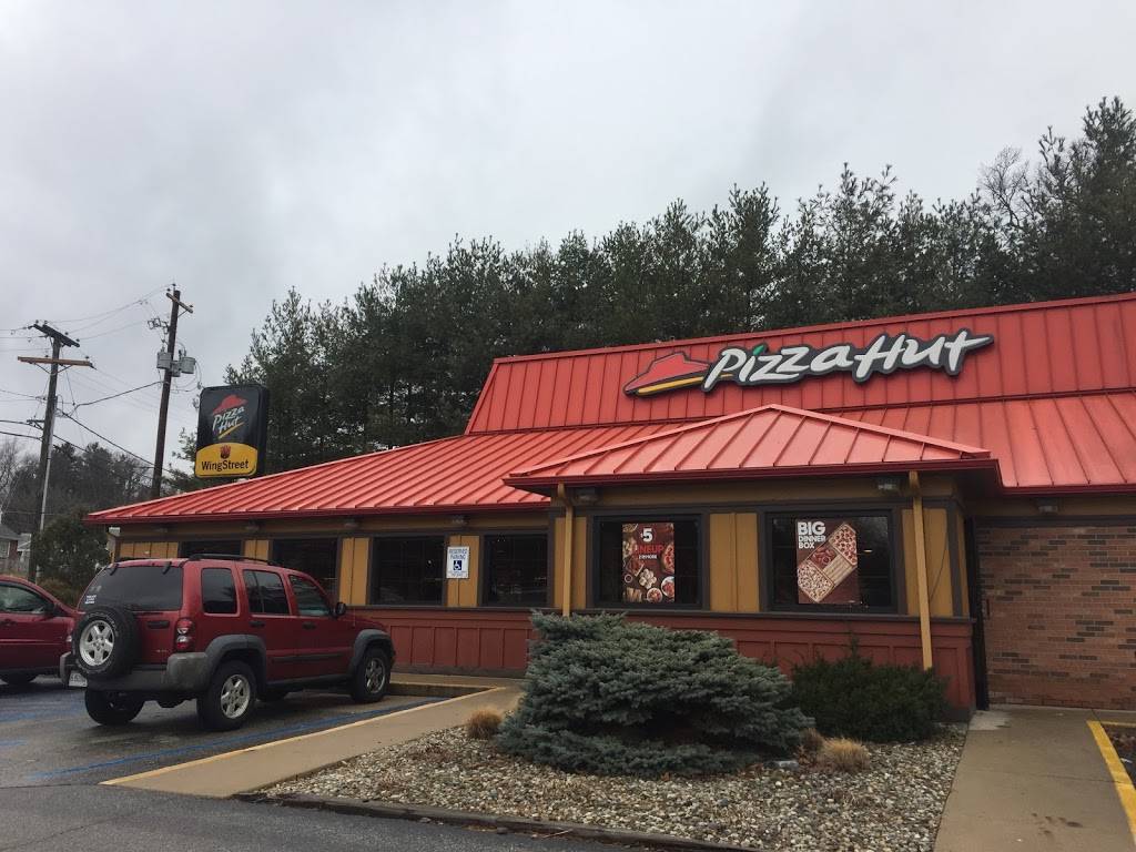 Pizza Hut | restaurant | 700 E Buffalo St, New Buffalo, MI 49117, USA | 2694696900 OR +1 269-469-6900