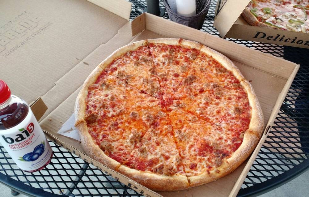 The Garage Pizzeria | restaurant | 1701 N James St, Rome, NY 13440, USA | 3153374055 OR +1 315-337-4055