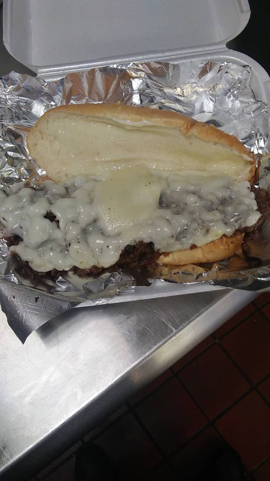 Kings deli | restaurant | 2117 Bemiss Rd, Valdosta, GA 31602, USA | 2292933385 OR +1 229-293-3385