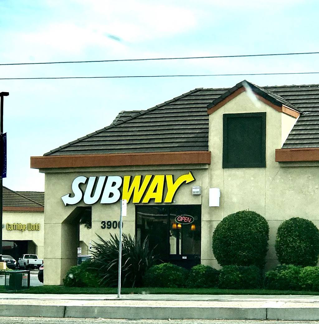 Subway | restaurant | Kiernan Plaza, 4925 Sisk Rd Suite E, Salida, CA 95368, USA | 2095439660 OR +1 209-543-9660