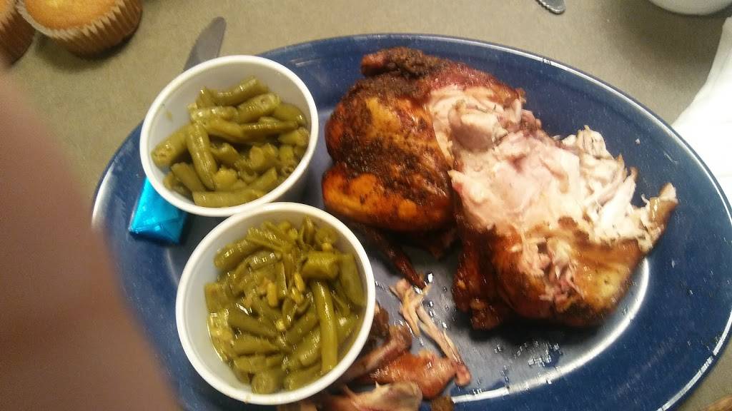 Curly Tails Barbeque | restaurant | 330 Old Bartow Eagle Lake Rd, Bartow, FL 33830, USA | 8635335685 OR +1 863-533-5685