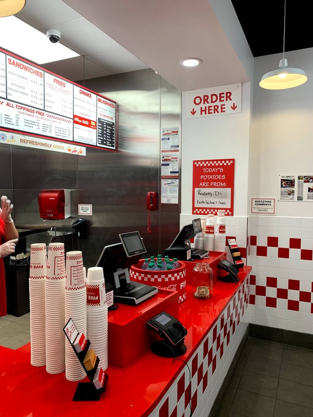 Five Guys | meal takeaway | 8400 Balboa Blvd, Northridge, CA 91329, USA | 8182216966 OR +1 818-221-6966