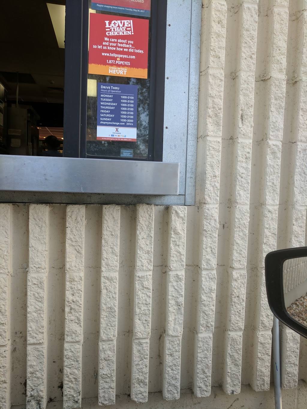 Popeyes | restaurant | 199-231 Travis Ave, Fairfield, CA 94535, USA | 7074374490 OR +1 707-437-4490