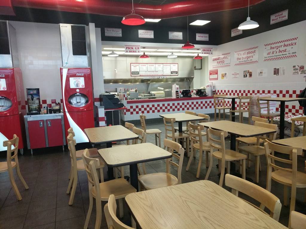 Five Guys | meal takeaway | 1417 St Louis Galleria St, St. Louis, MO 63117, USA | 3147211001 OR +1 314-721-1001
