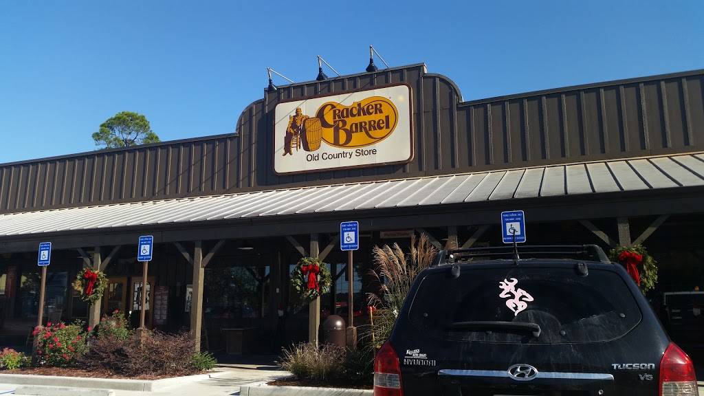 Cracker Barrel Old Country Store | restaurant | 17017 Abercorn St, Savannah, GA 31419, USA | 9129276559 OR +1 912-927-6559
