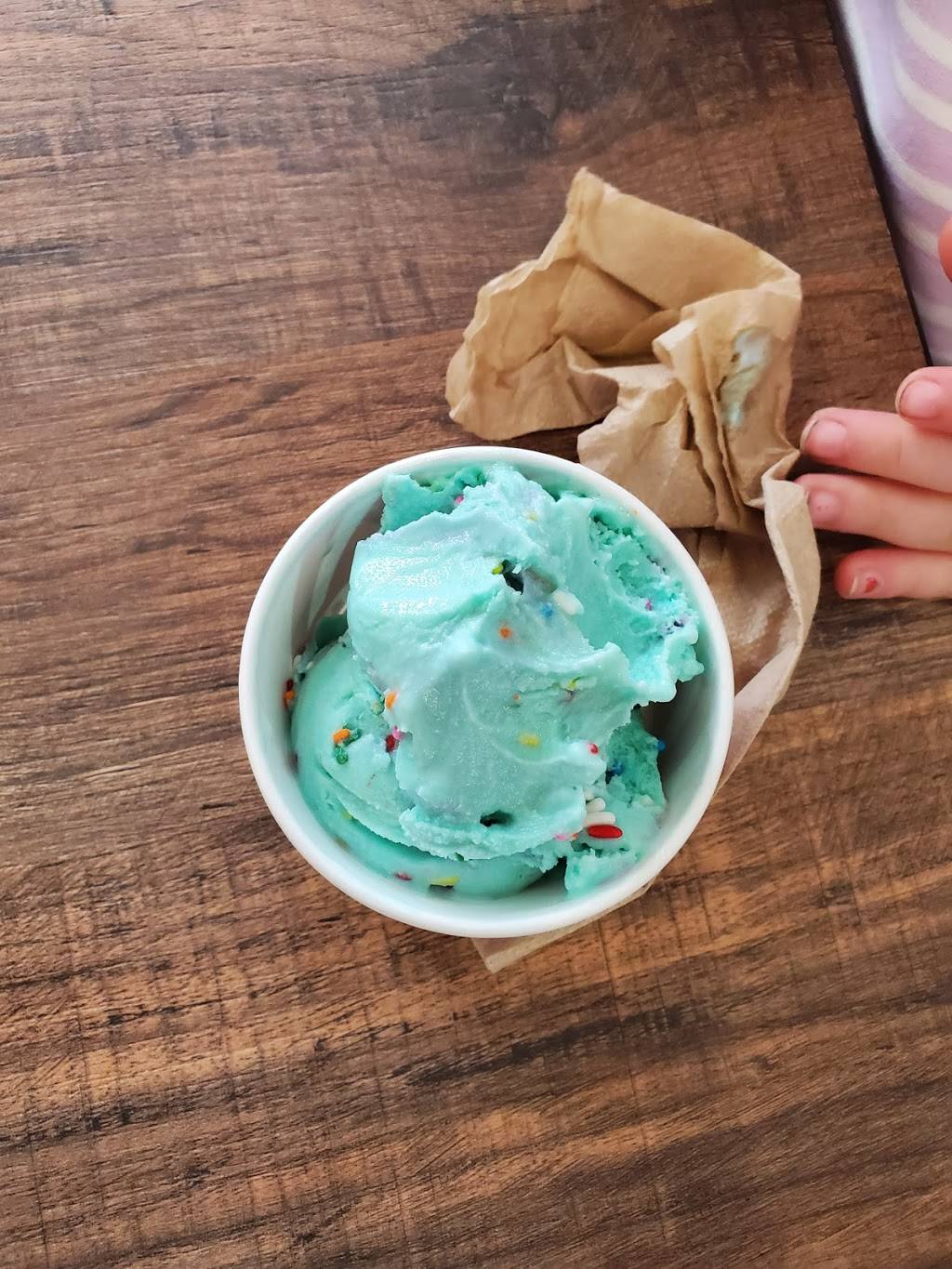 Ritas Italian Ice & Frozen Custard | restaurant | 18451 NW 67th Ave Vista Shopping Center, Hialeah, FL 33015, USA | 3056023073 OR +1 305-602-3073