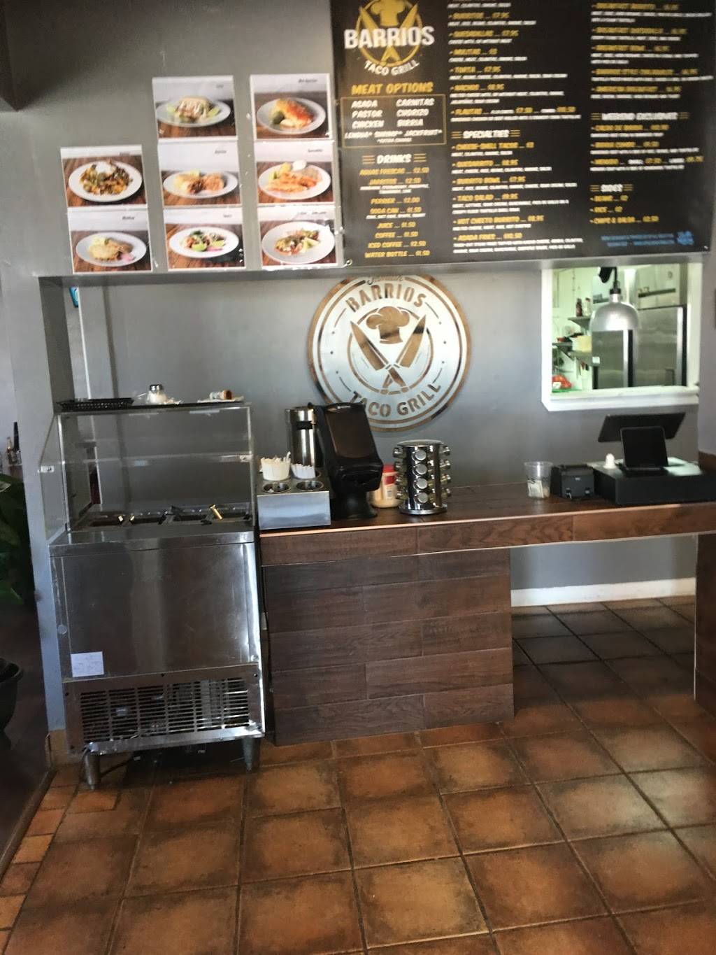 Familia Barrios Taco Grill | restaurant | 7704 Pearblossom Hwy, Littlerock, CA 93543, USA | 6615852215 OR +1 661-585-2215