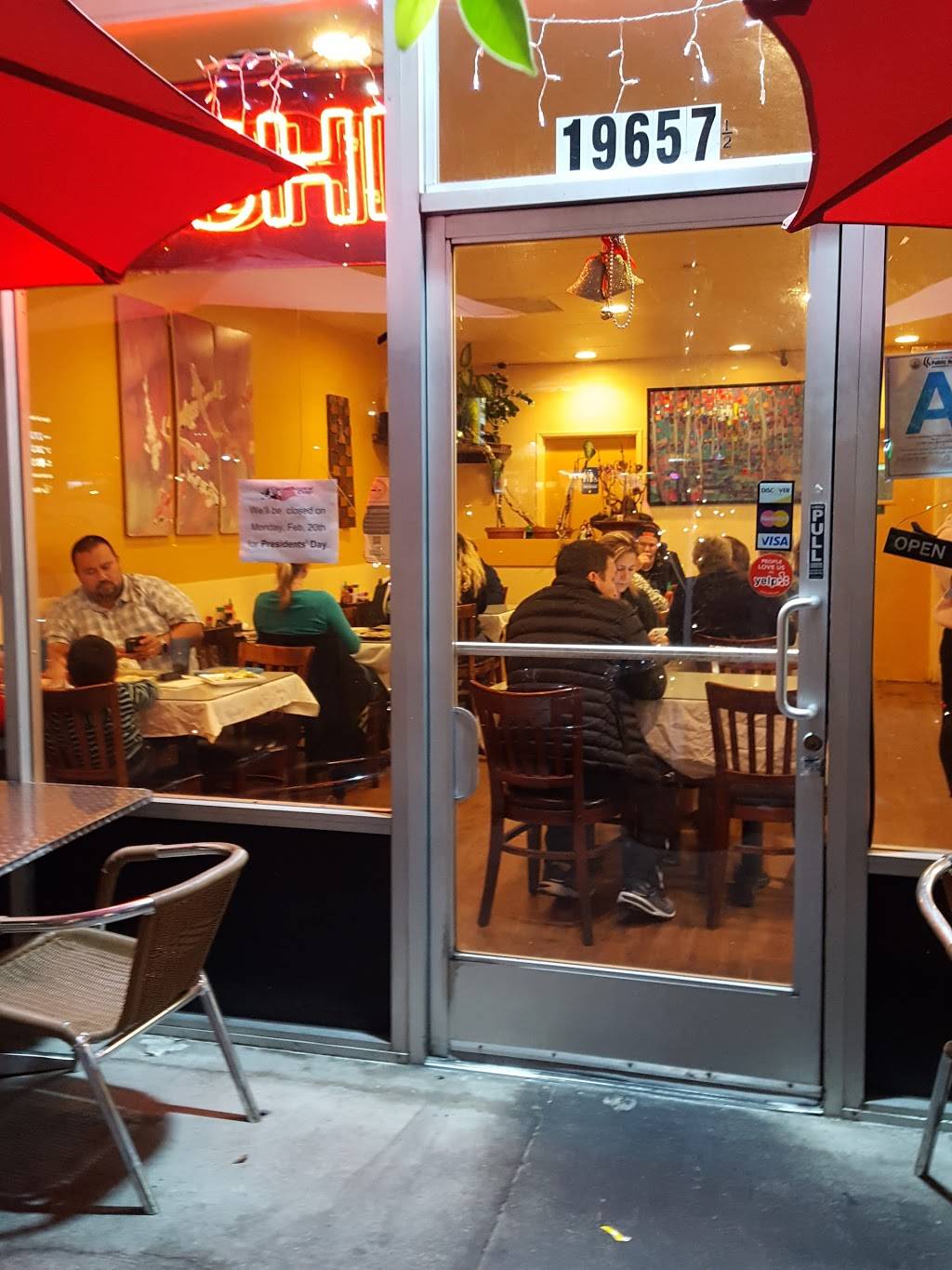 Roll Roll | restaurant | 19657 1/2 Ventura Fwy, Tarzana, CA 91356, USA | 8183420007 OR +1 818-342-0007