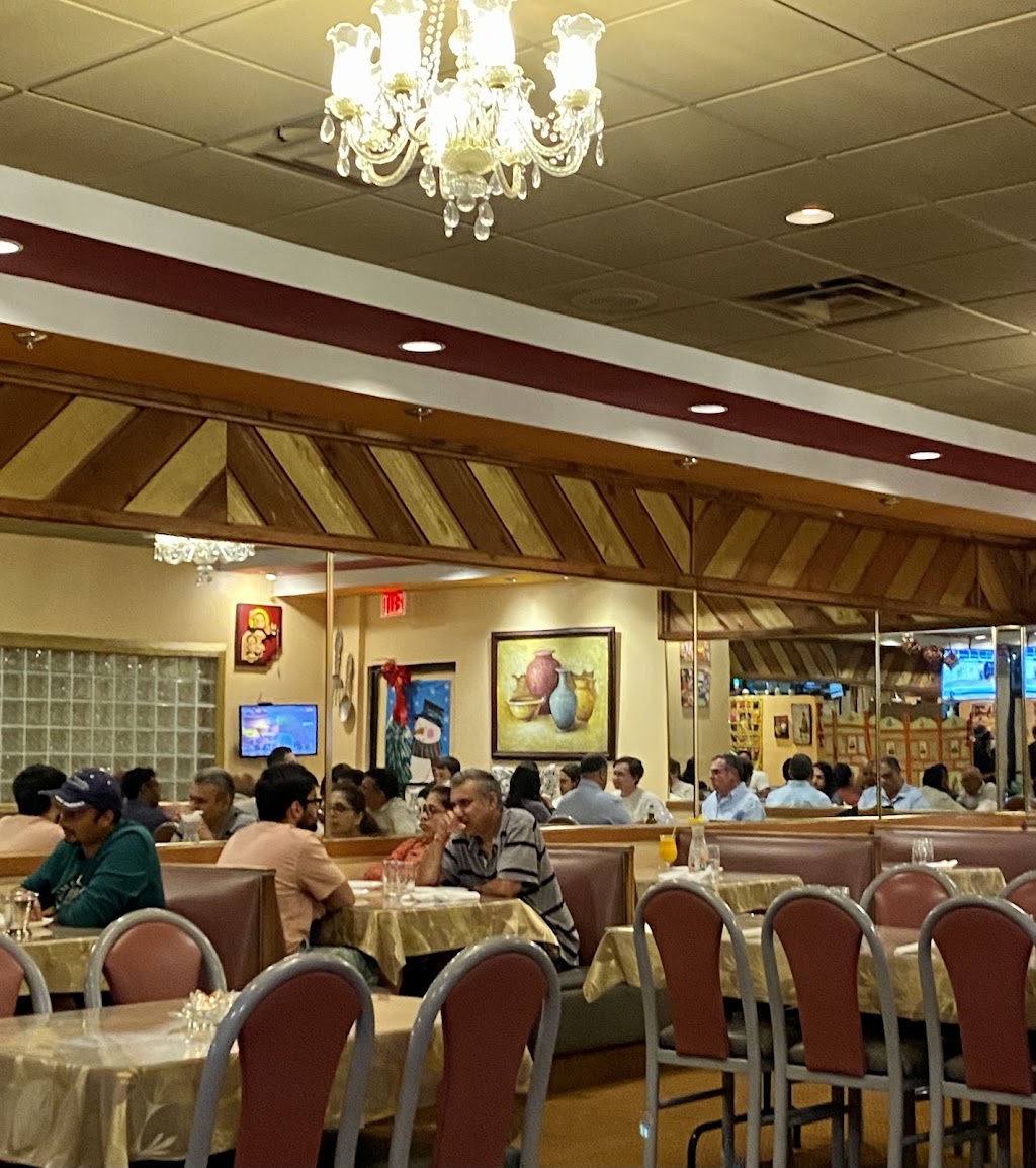 New Punjab Indian Restaurant | restaurant | 7451 International Dr, Orlando, FL 32819, USA | 4073527887 OR +1 407-352-7887