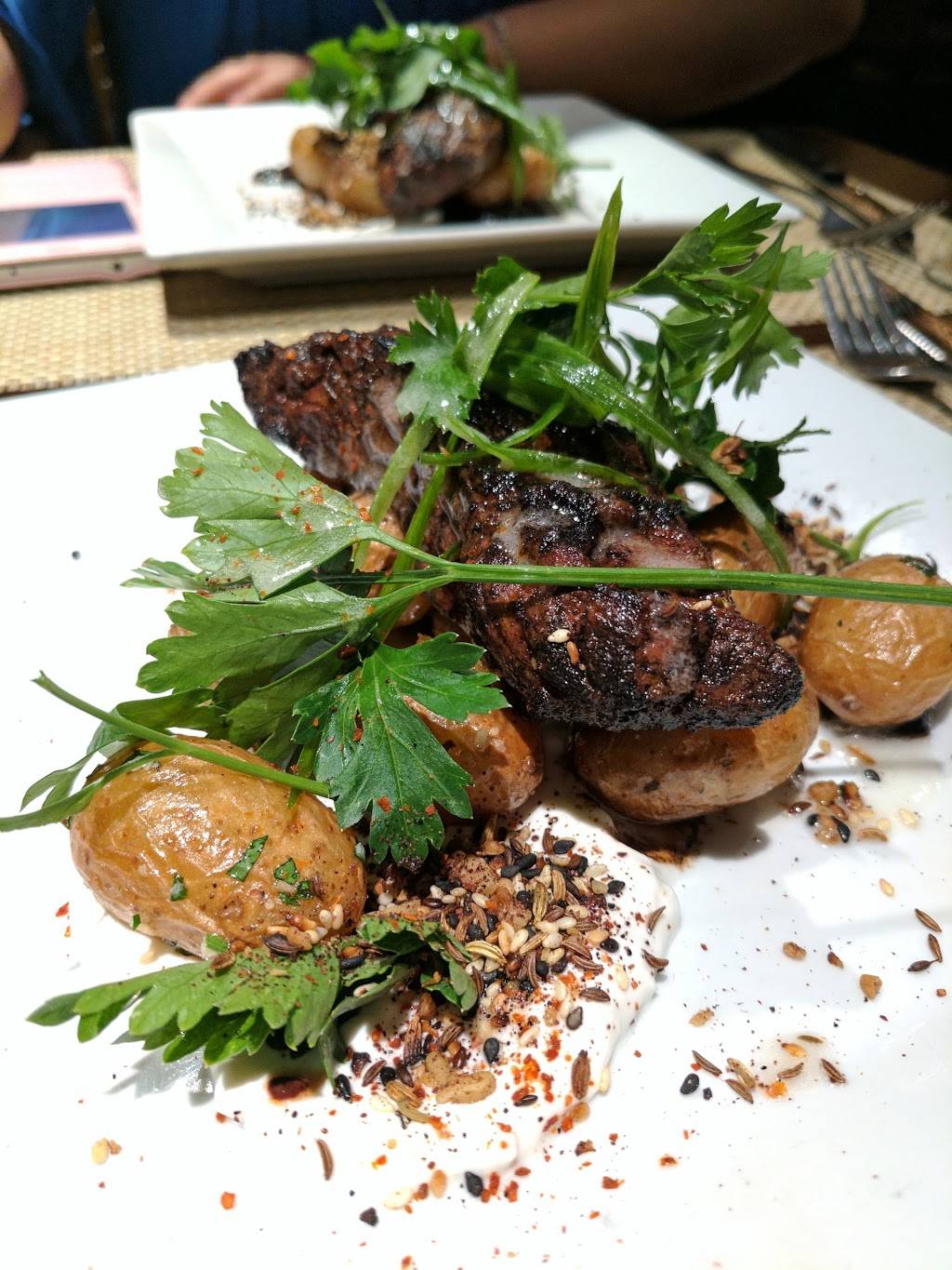 Green Street Tavern | restaurant | 69 W Green St, Pasadena, CA 91105, USA | 6262299961 OR +1 626-229-9961