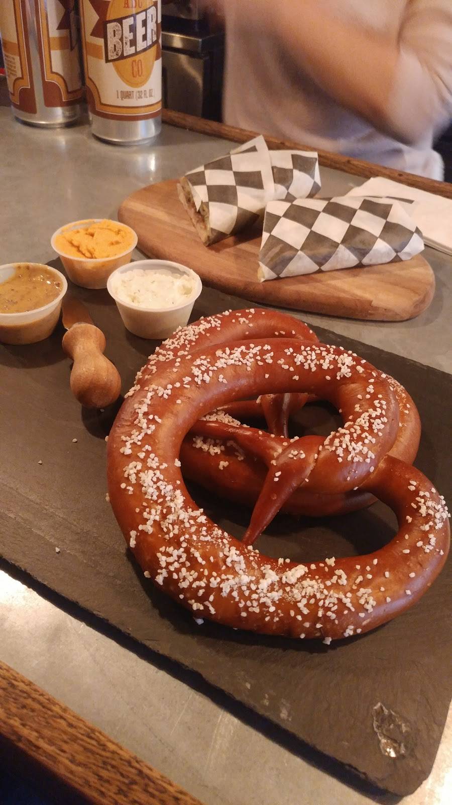 Alphabet City Beer Co. | restaurant | 96 Avenue C, New York, NY 10009, USA | 6464227103 OR +1 646-422-7103