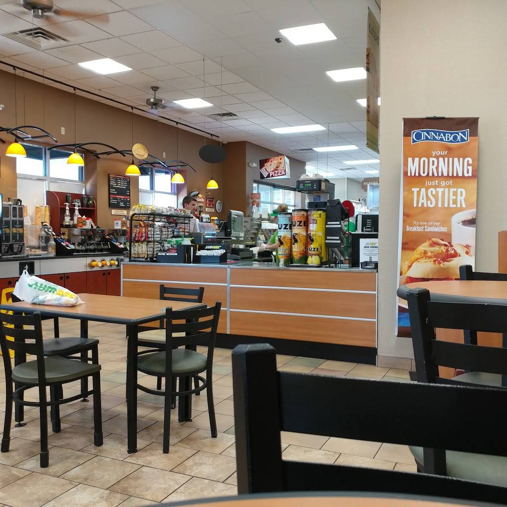 Subway | restaurant | 11800 Burlington Rd, Kenosha, WI 53144, USA | 2628545072 OR +1 262-854-5072