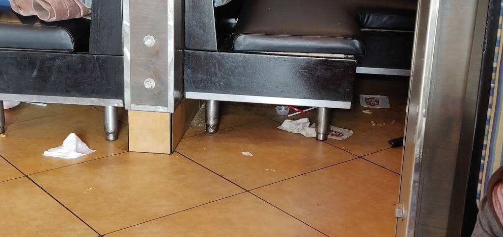 Raising Canes Chicken Fingers | restaurant | 2085 Polaris Pkwy, Columbus, OH 43240, USA | 6148470900 OR +1 614-847-0900