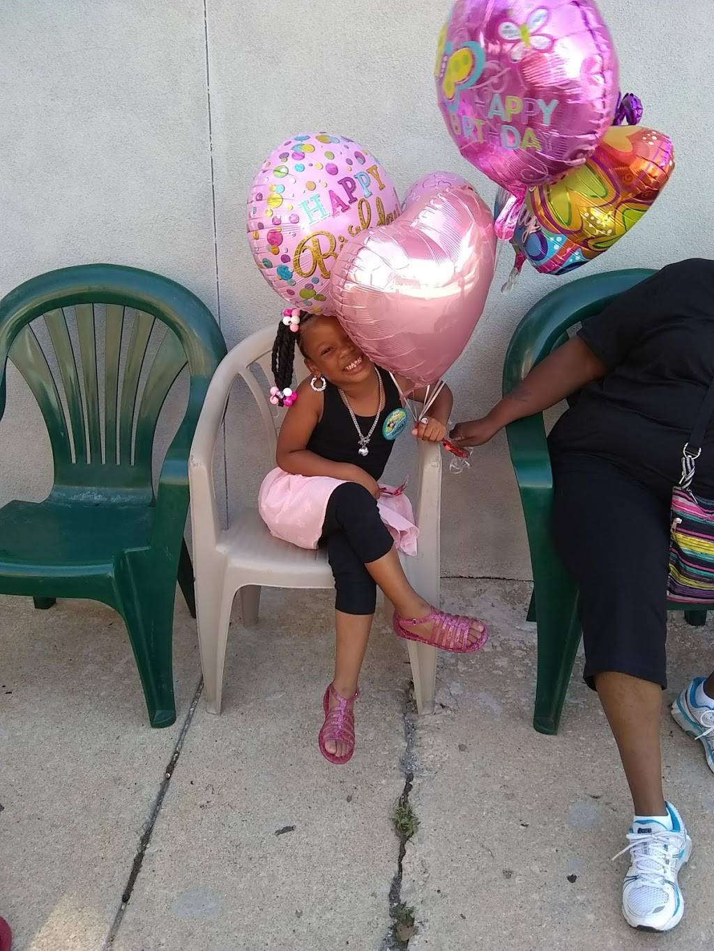 Lian Hsing Chinese | restaurant | 1344 S Chadwick St, Philadelphia, PA 19146, USA | 2154624150 OR +1 215-462-4150