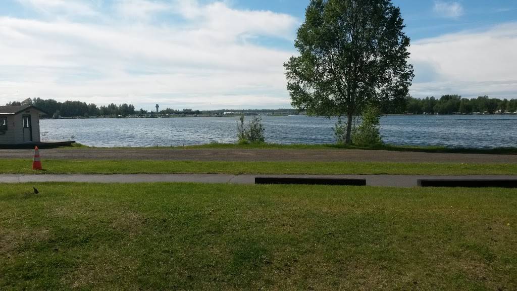 The Deck at Lake Hood | restaurant | 4801 Spenard Rd, Anchorage, AK 99517, USA | 9072662249 OR +1 907-266-2249