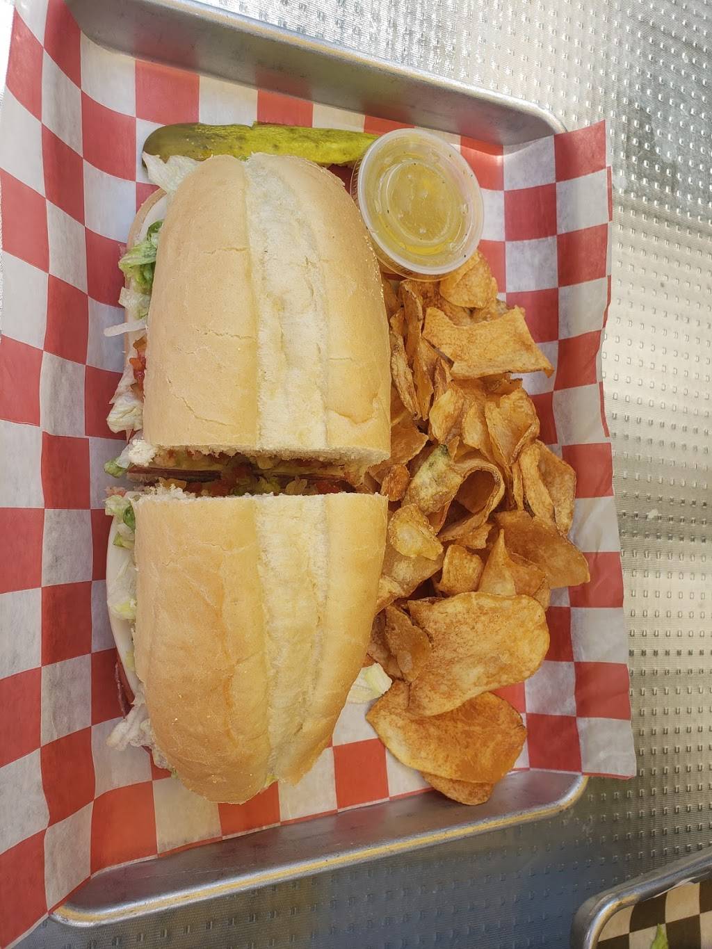 Rizzs | restaurant | 84 W Main St, Uniontown, PA 15401, USA | 7244251782 OR +1 724-425-1782