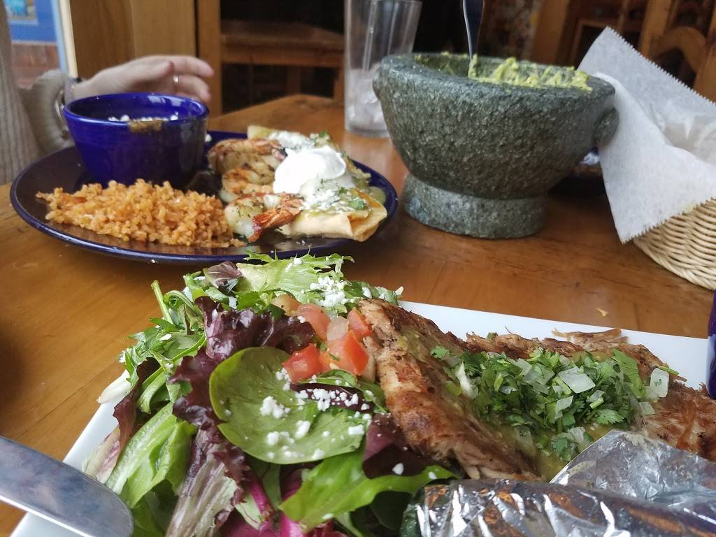 Azul Bar Y Cantina | restaurant | 122 Broad St, Leetsdale, PA 15056, USA | 7242666362 OR +1 724-266-6362