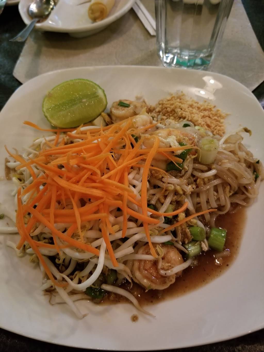 Kinnaree Thai Cuisine | restaurant | 1227 E 32nd St #1, Joplin, MO 64804, USA | 4177814442 OR +1 417-781-4442