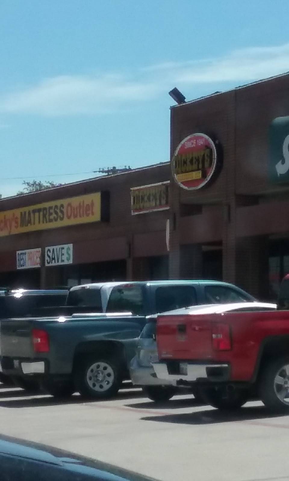 Dickeys Barbecue Pit | restaurant | 2445 W Northwest Hwy, Dallas, TX 75220, USA | 2143503095 OR +1 214-350-3095