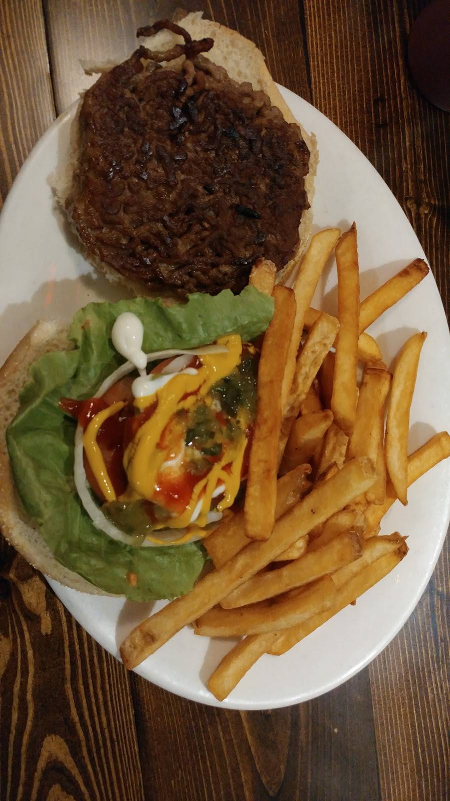 Mamma Mias Pizza Napanee | restaurant | 62 Dundas St E, Napanee, ON K7R 1H8, Canada | 6133547504 OR +1 613-354-7504