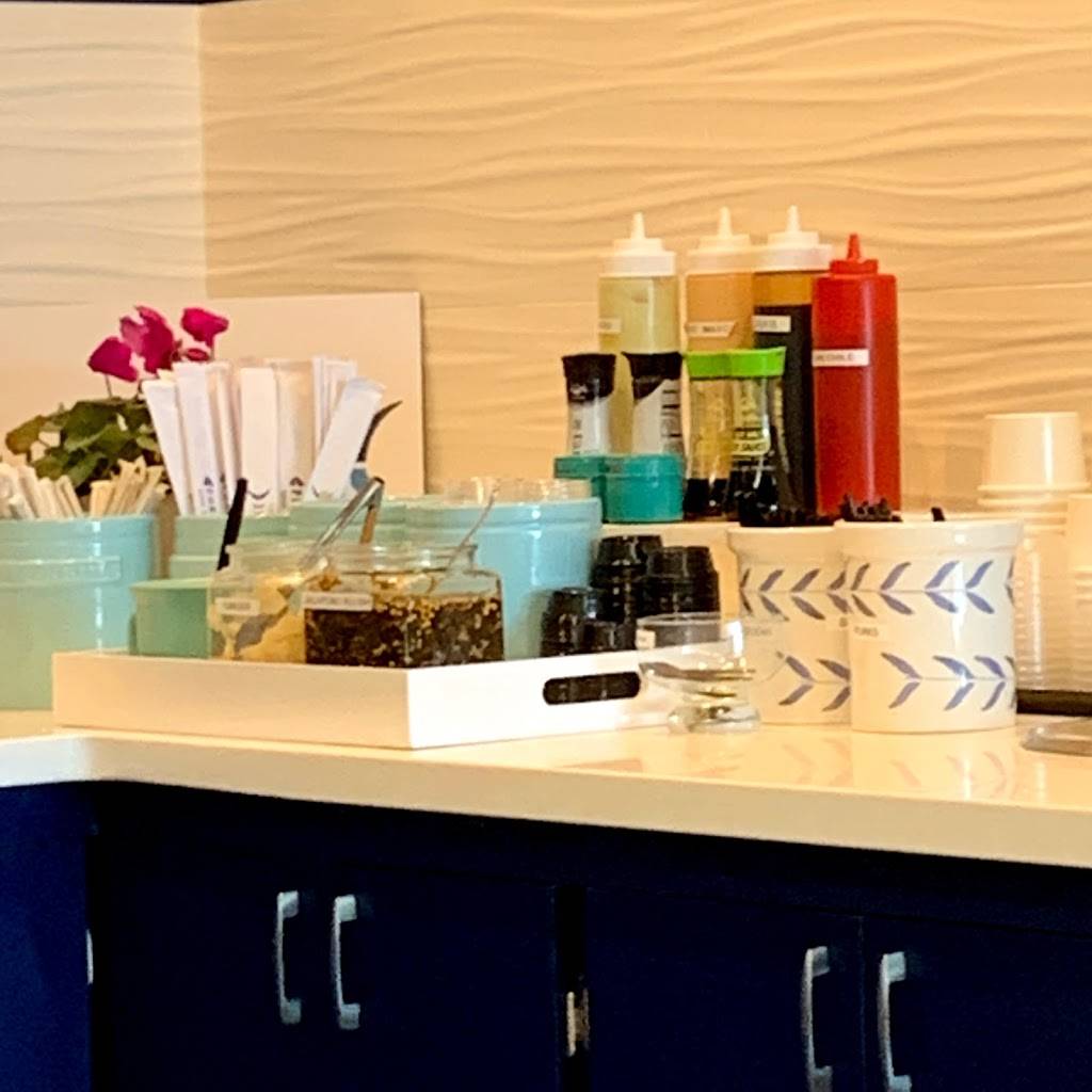 Pure Poke | restaurant | 6750 Gaylord Pkwy #160, Frisco, TX 75034, USA | 2143969933 OR +1 214-396-9933