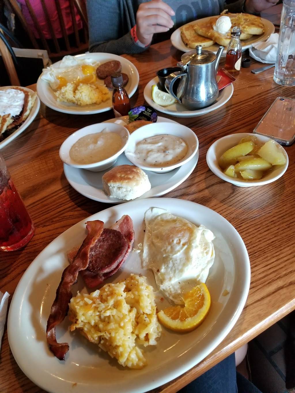 Cracker Barrel Old Country Store | restaurant | 19550 Coastal Hwy, Rehoboth Beach, DE 19971, USA | 3022268993 OR +1 302-226-8993