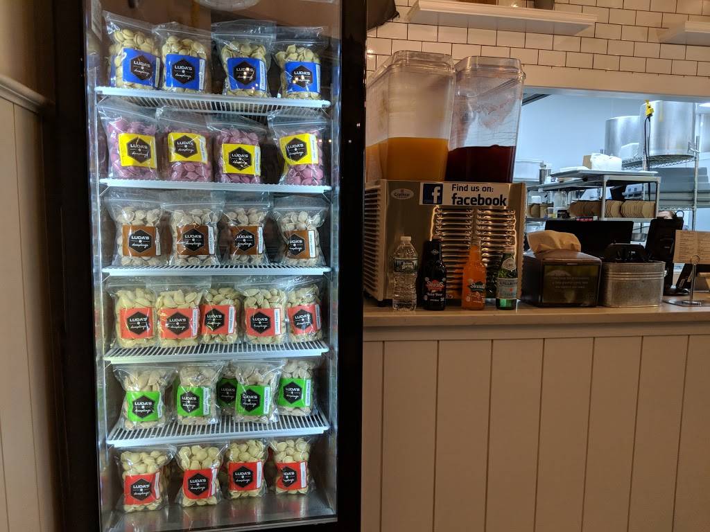 Ludas Dumplings | restaurant | 3371 Shore Pkwy, Brooklyn, NY 11235, USA | 3475660604 OR +1 347-566-0604